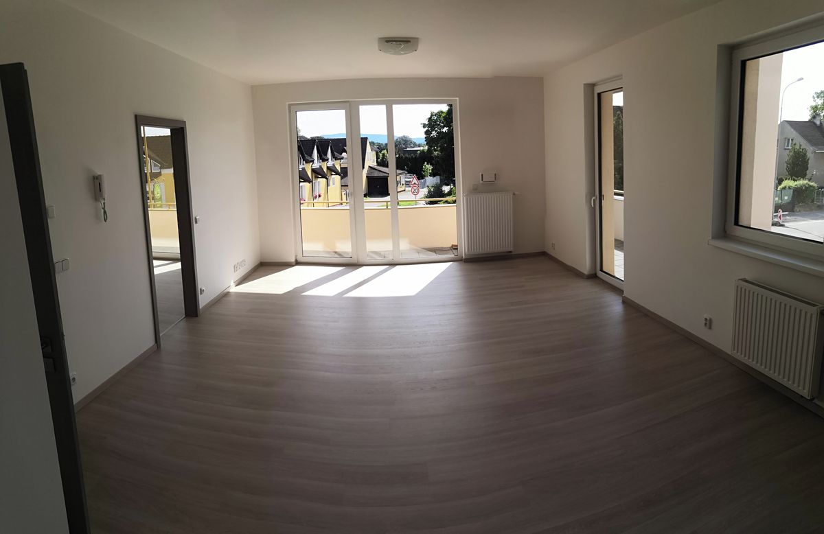 Pronájem bytu 2+kk 74 m² – fotografie 4