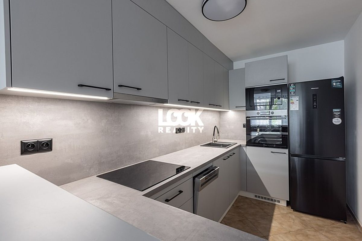 Pronájem bytu 3+kk 66 m²