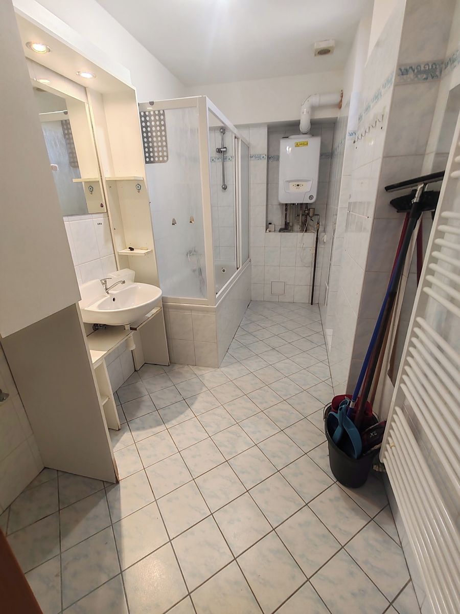 Pronájem bytu atypický 150 m² – fotografie 3
