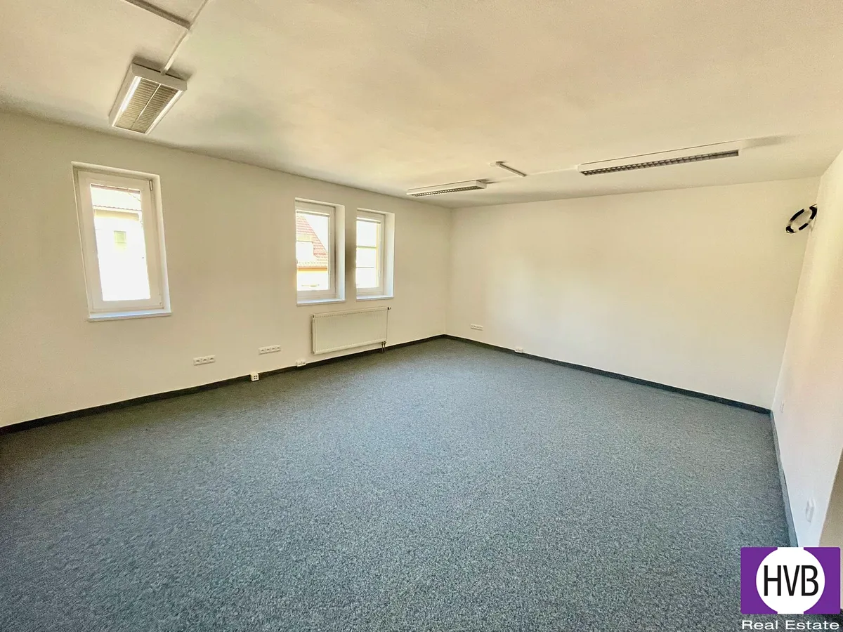 Pronájem kanceláře 112 m²