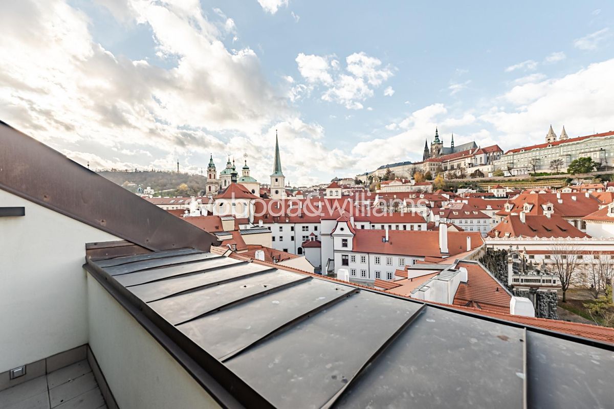 Pronájem bytu 4+kk 118 m² – fotografie 2