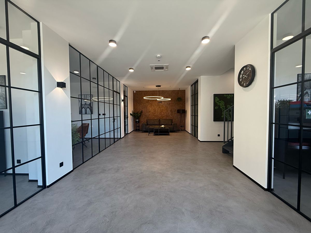 Pronájem kanceláře 116 m² – fotografie 2