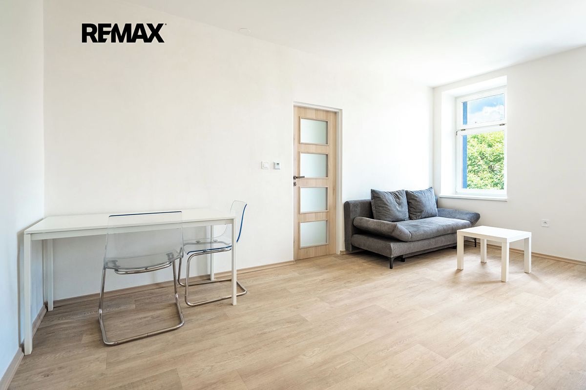 Pronájem bytu 2+1 43 m²