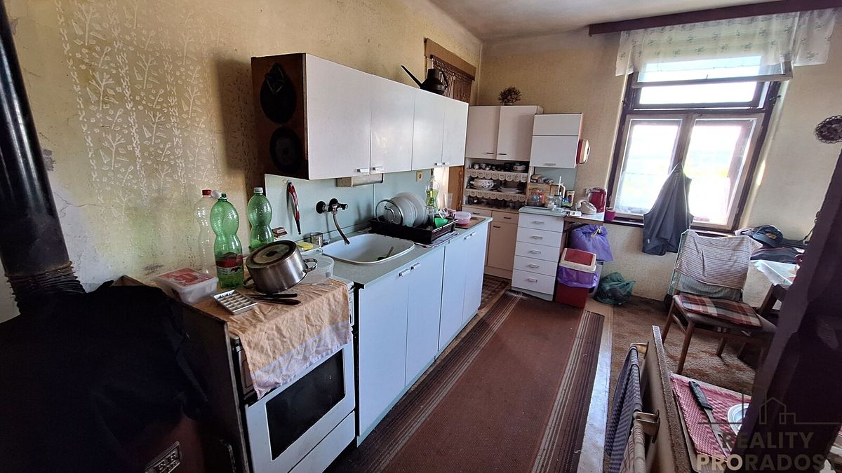 Prodej rodinného domu 92 m², pozemek 480 m² – fotografie 4