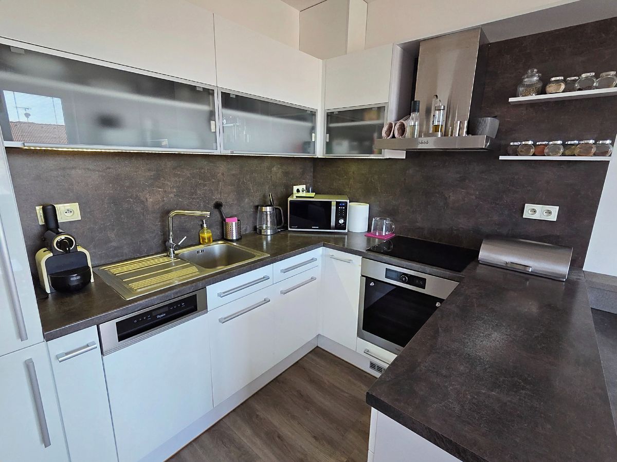 Pronájem bytu 2+kk 53 m² – fotografie 4