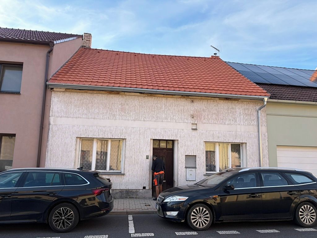 Prodej rodinného domu 192 m², pozemek 80 m², Roudnice nad Labem – fotka 1 z 3