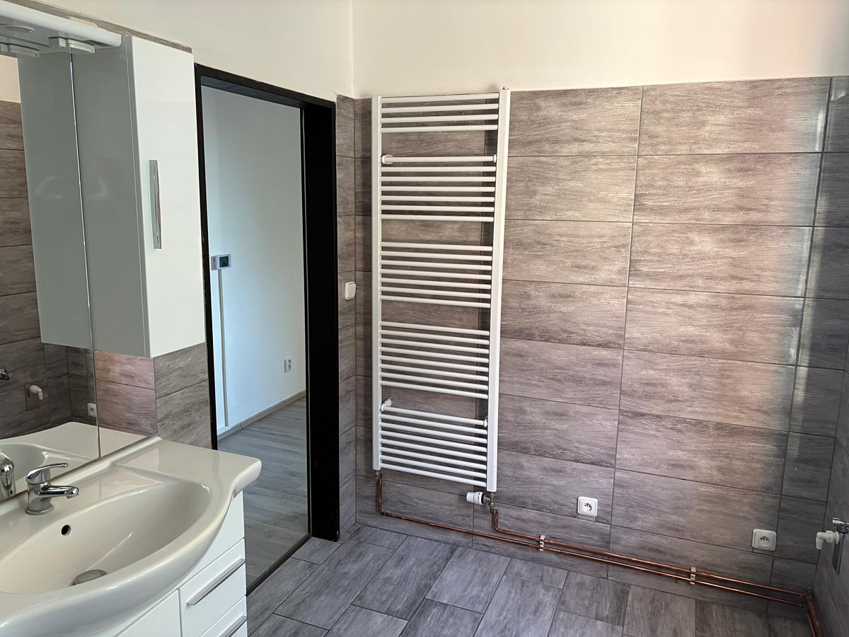 Pronájem bytu 1+1 51 m² – fotografie 2