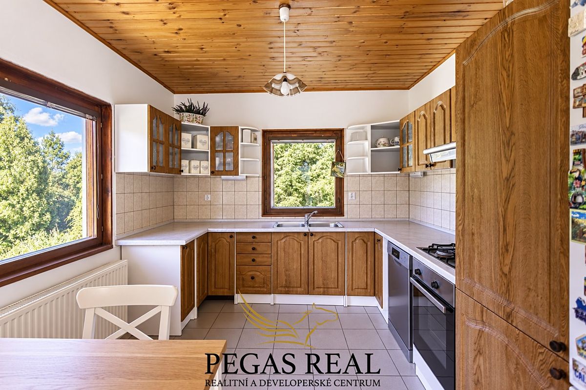 Prodej rodinného domu 117 m², pozemek 1020 m² – fotografie 5