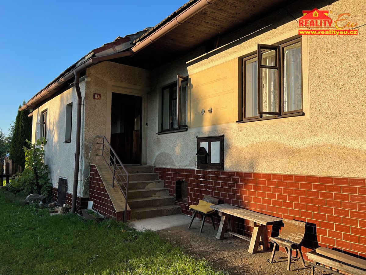 Prodej rodinného domu 105 m², pozemek 1386 m² – fotografie 2