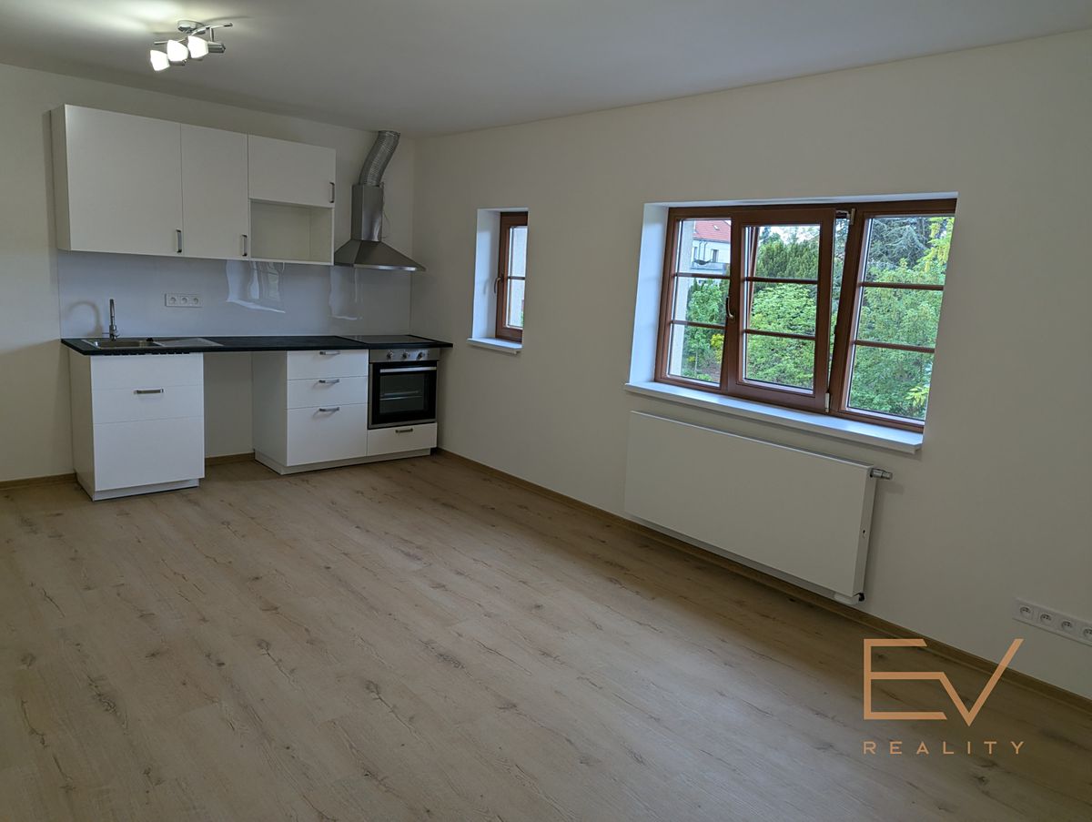 Pronájem bytu 3+kk 110 m²