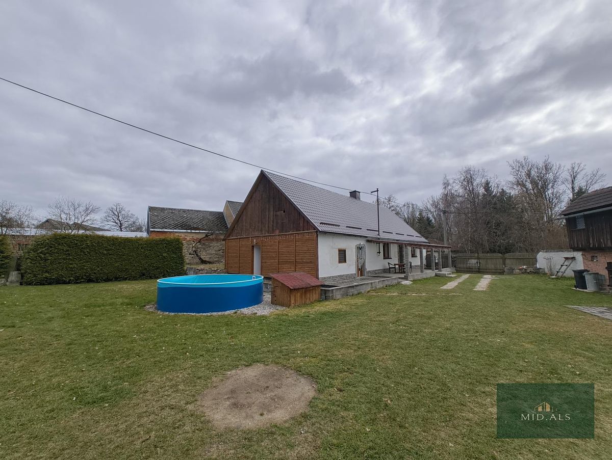 Pronájem rodinného domu 200 m², pozemek 1301 m² – fotografie 4