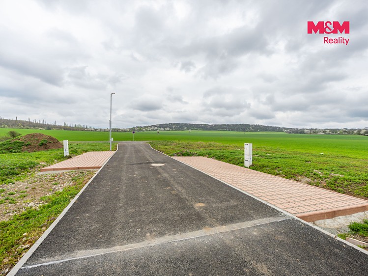 Prodej pozemku, 1 032 m² (2 z 9)