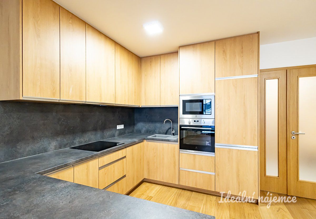 Pronájem bytu 3+kk 83 m² – fotografie 2