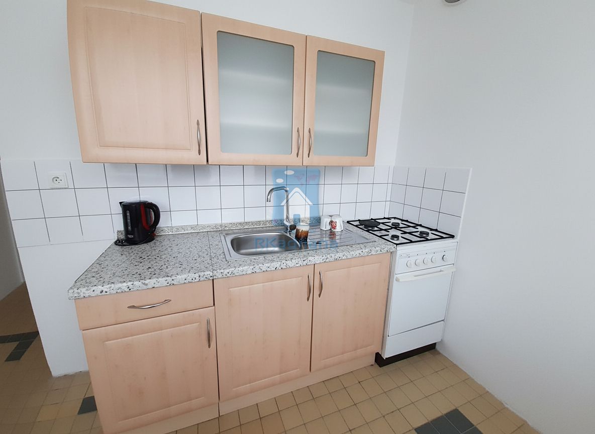 Pronájem bytu 1+1 36 m² – fotografie 2