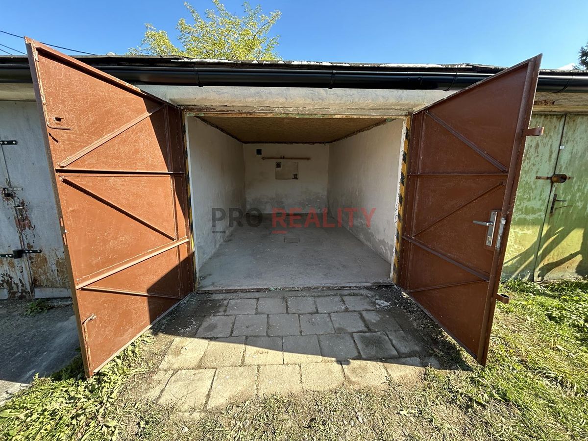 Pronájem garáže 19 m² – fotografie 3