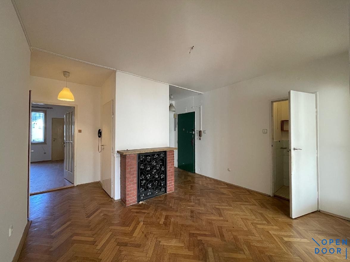 Pronájem bytu 2+1 84 m² – fotografie 3