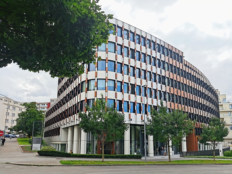 Pronájem komerčního prostoru, 15 m² (2 z 8)