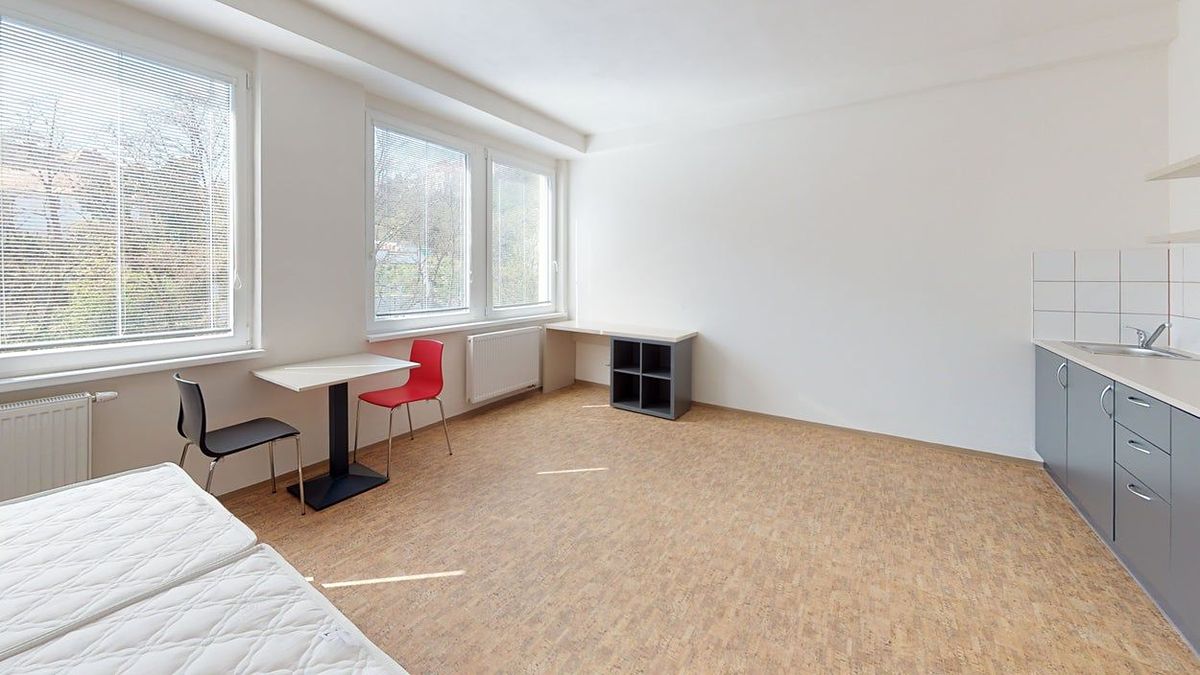 Pronájem bytu 1+kk 35 m² – fotografie 2