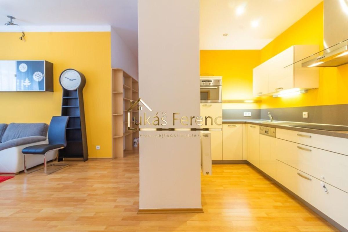 Pronájem bytu 2+kk 53 m² – fotografie 4