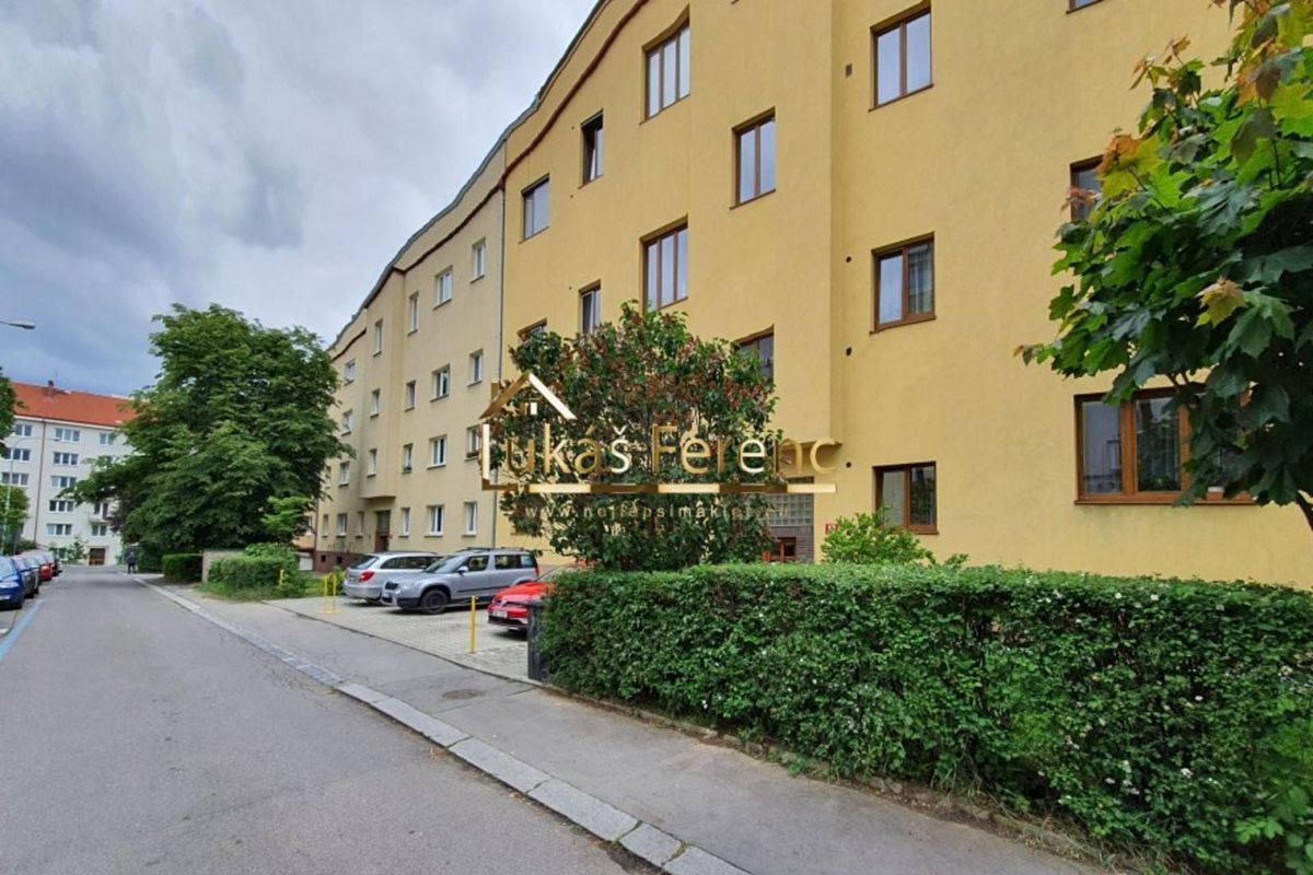 Pronájem bytu 2+kk 53 m²