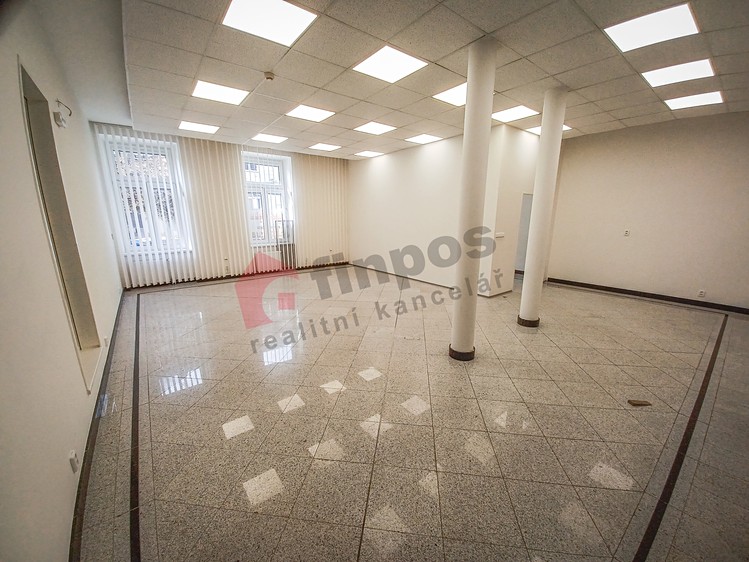 Pronájem komerčního prostoru, 92 m² (1 z 15)
