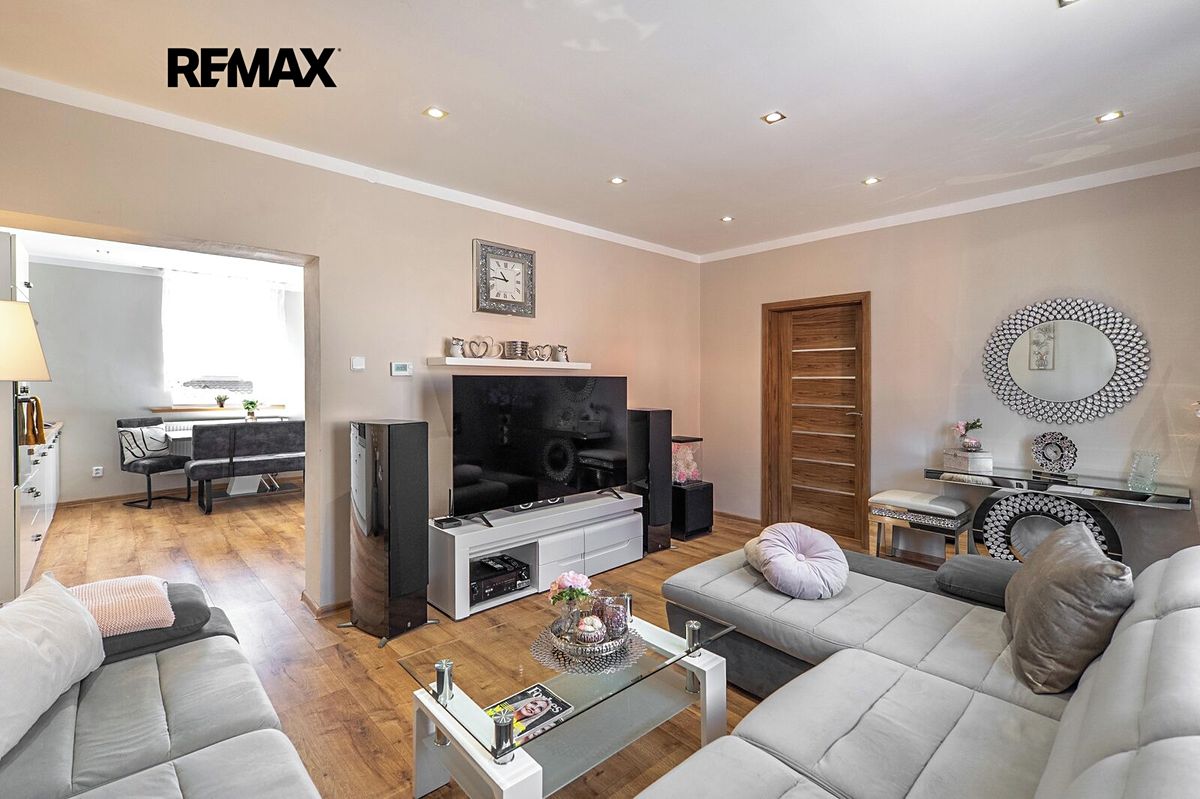 Prodej rodinného domu 200 m², pozemek 435 m² – fotografie 5