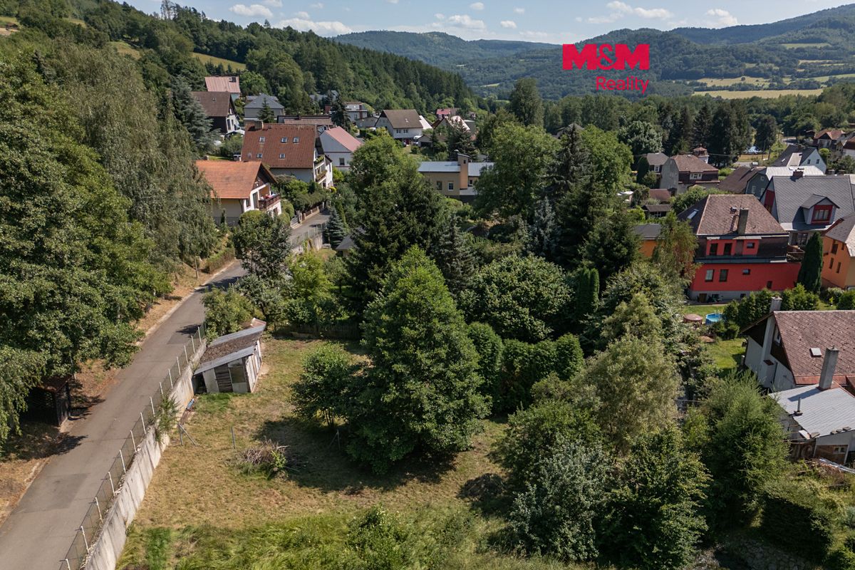 Prodej stavebního pozemku 876 m², Perštejn – fotka 1 z 3