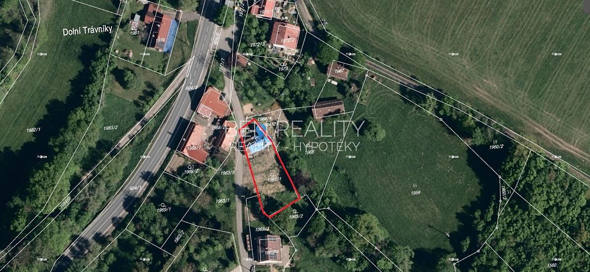 Prodej stavebního pozemku 647 m² – fotografie 3