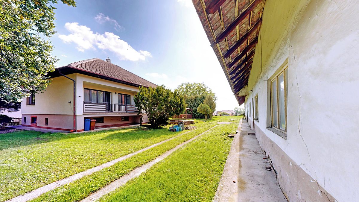 Prodej rodinného domu 108 m², pozemek 1550 m² – fotografie 3