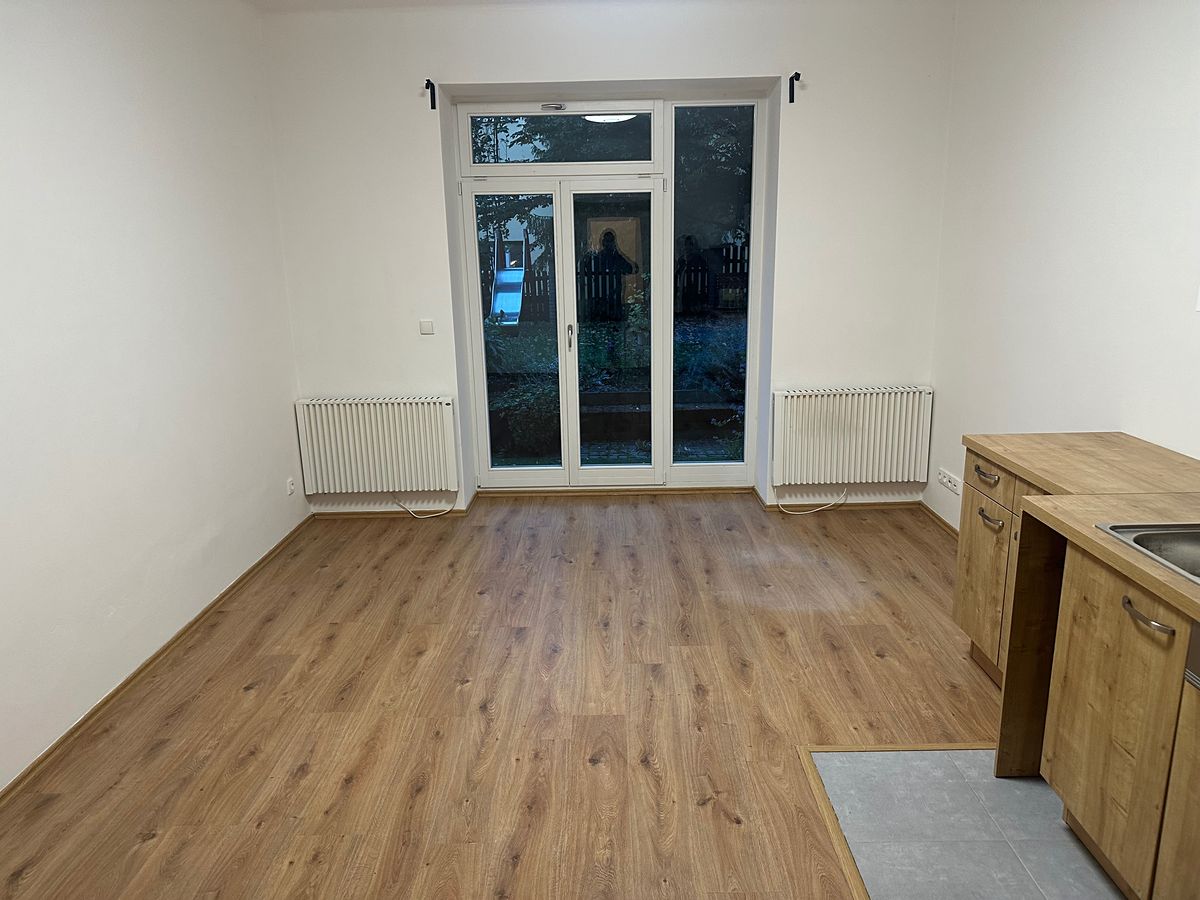 Pronájem bytu 2+kk 50 m² – fotografie 5