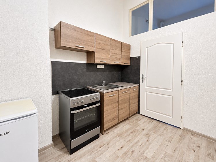 Квартира 1+1 в оренду, 25 м² (1 з 4)