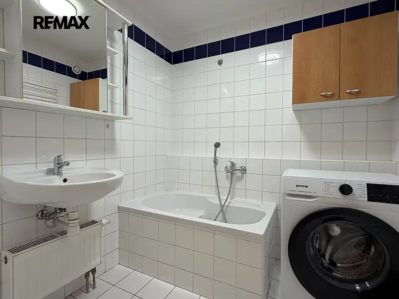 Pronájem bytu 2+kk 48 m², Praha – náhled fotky 3