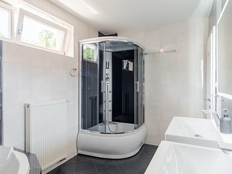 Pronájem domu, 241 m² (16 z 63)