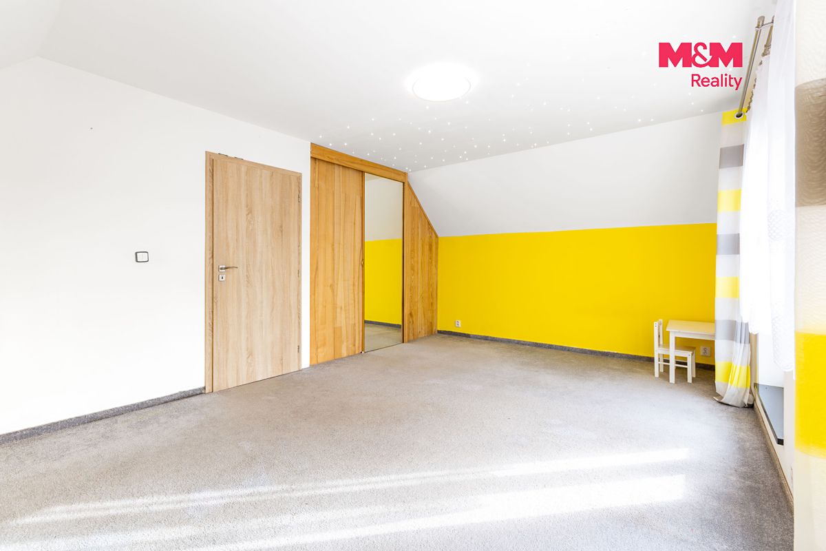 Prodej rodinného domu 108 m², pozemek 803 m² – fotografie 5