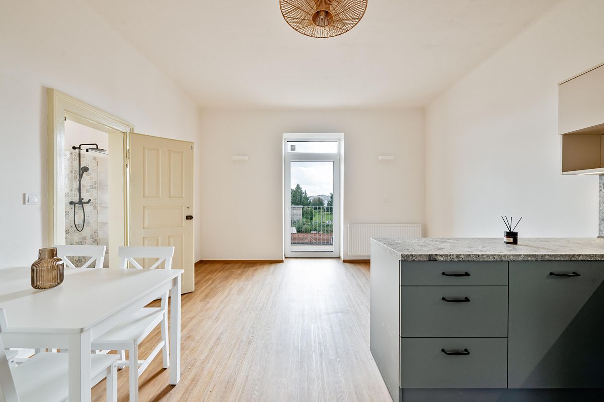 Pronájem bytu 4+kk 75 m²