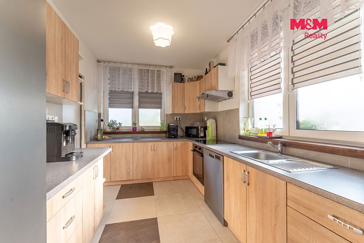 Prodej rodinného domu 105 m², pozemek 1138 m² – fotografie 4