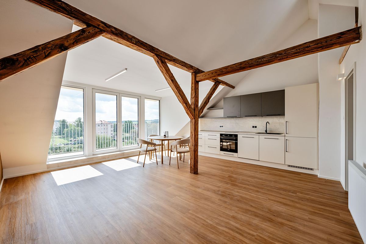 Pronájem bytu 3+kk 80 m² – fotografie 2