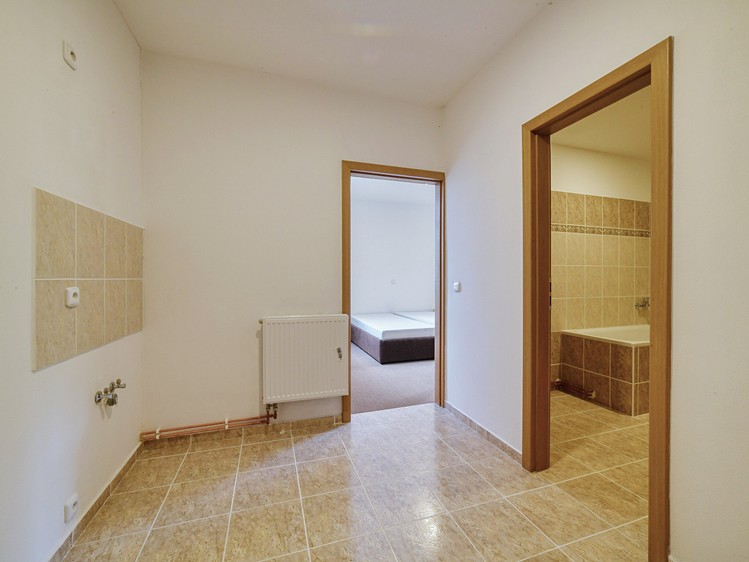 Комерційне приміщення на продаж, 899 м² (34 з 100)