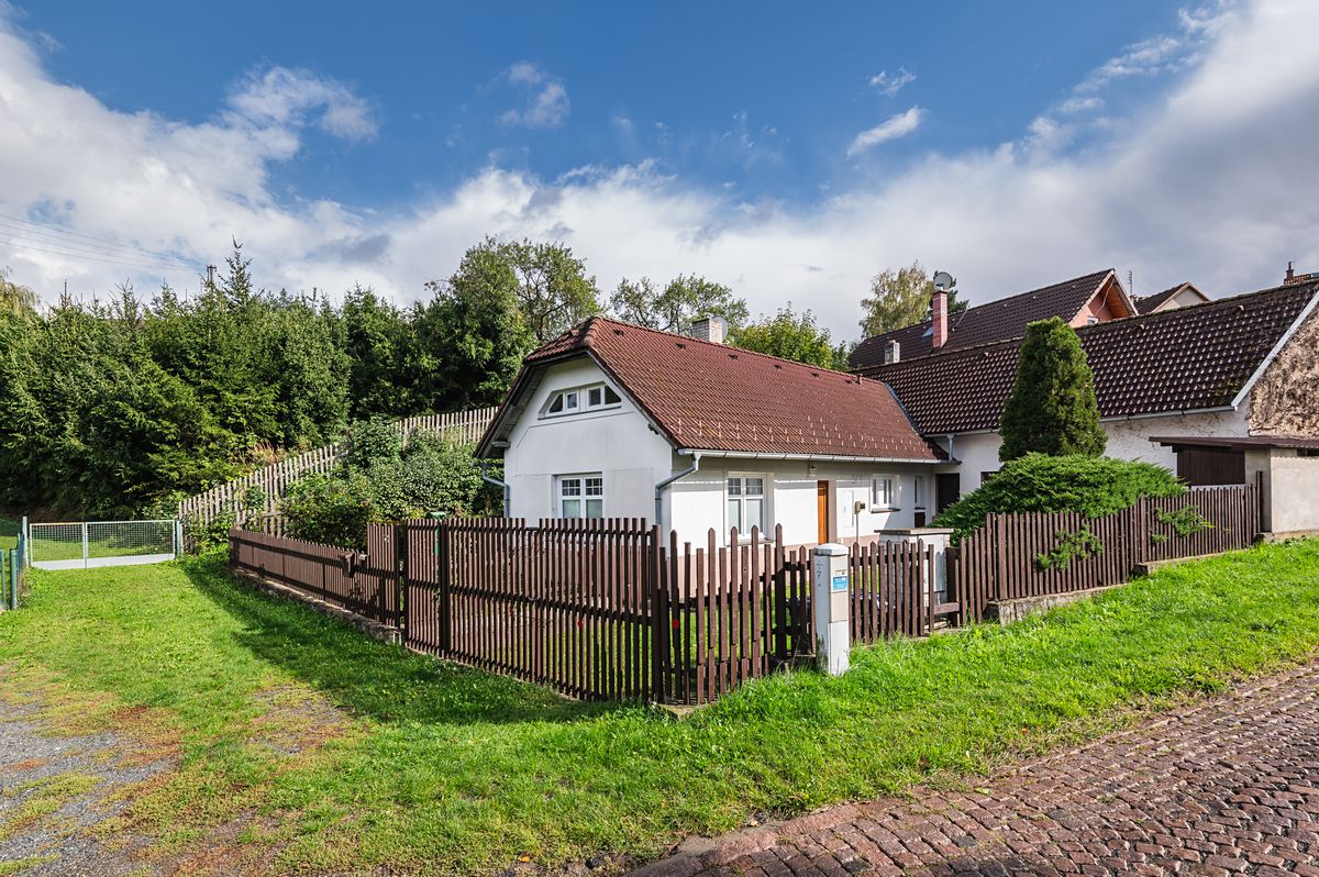 Prodej rodinného domu 100 m², pozemek 456 m² – fotografie 3