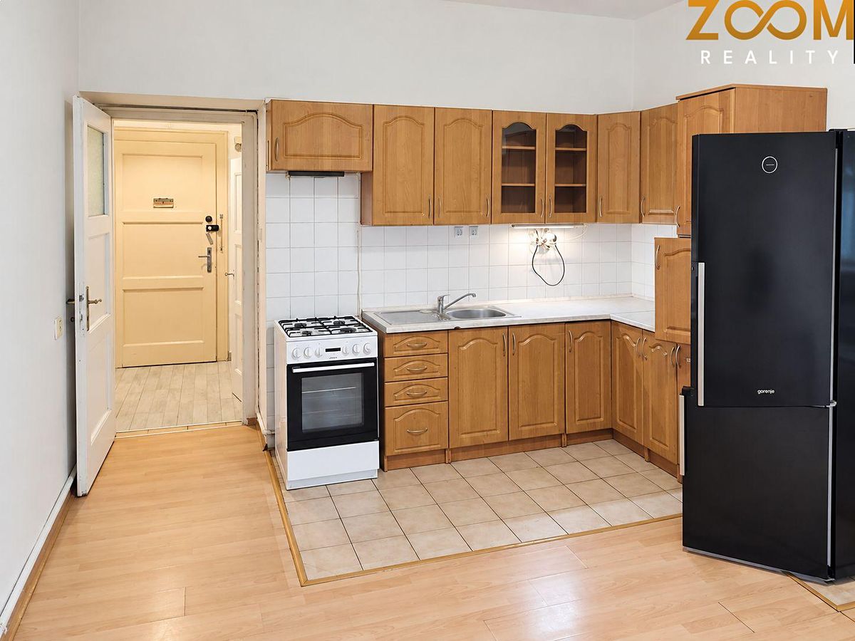 Pronájem bytu 2+kk 42 m² – fotografie 2