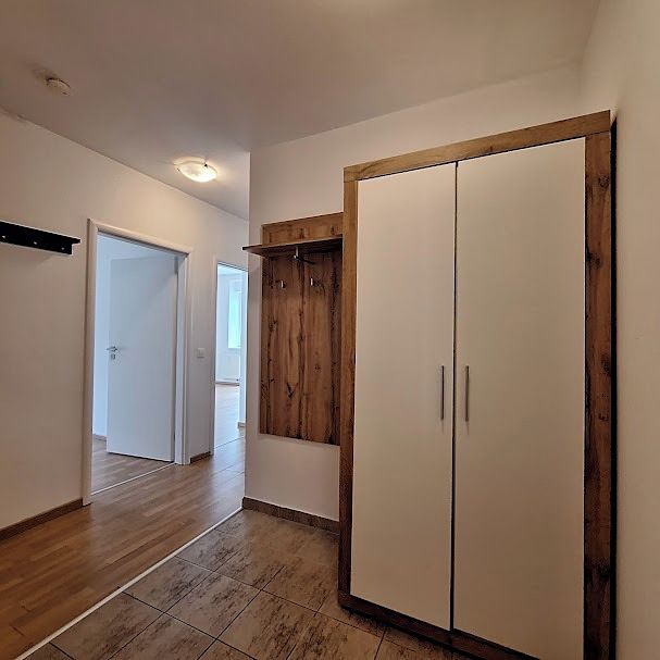 Pronájem bytu 2+1 42 m² – fotografie 3