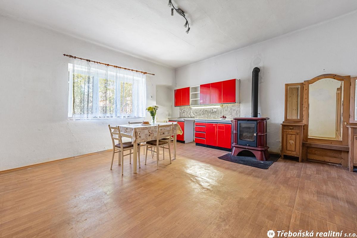 Prodej rodinného domu 109 m², pozemek 1342 m² – fotografie 4