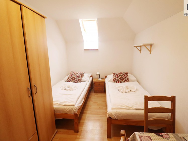 Prodej komerčního prostoru, 607 m² (33 z 60)