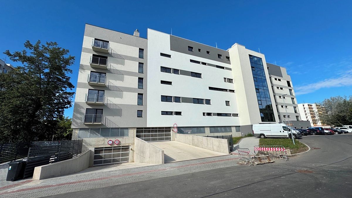 Pronájem bytu 1+kk 27 m² – fotografie 2
