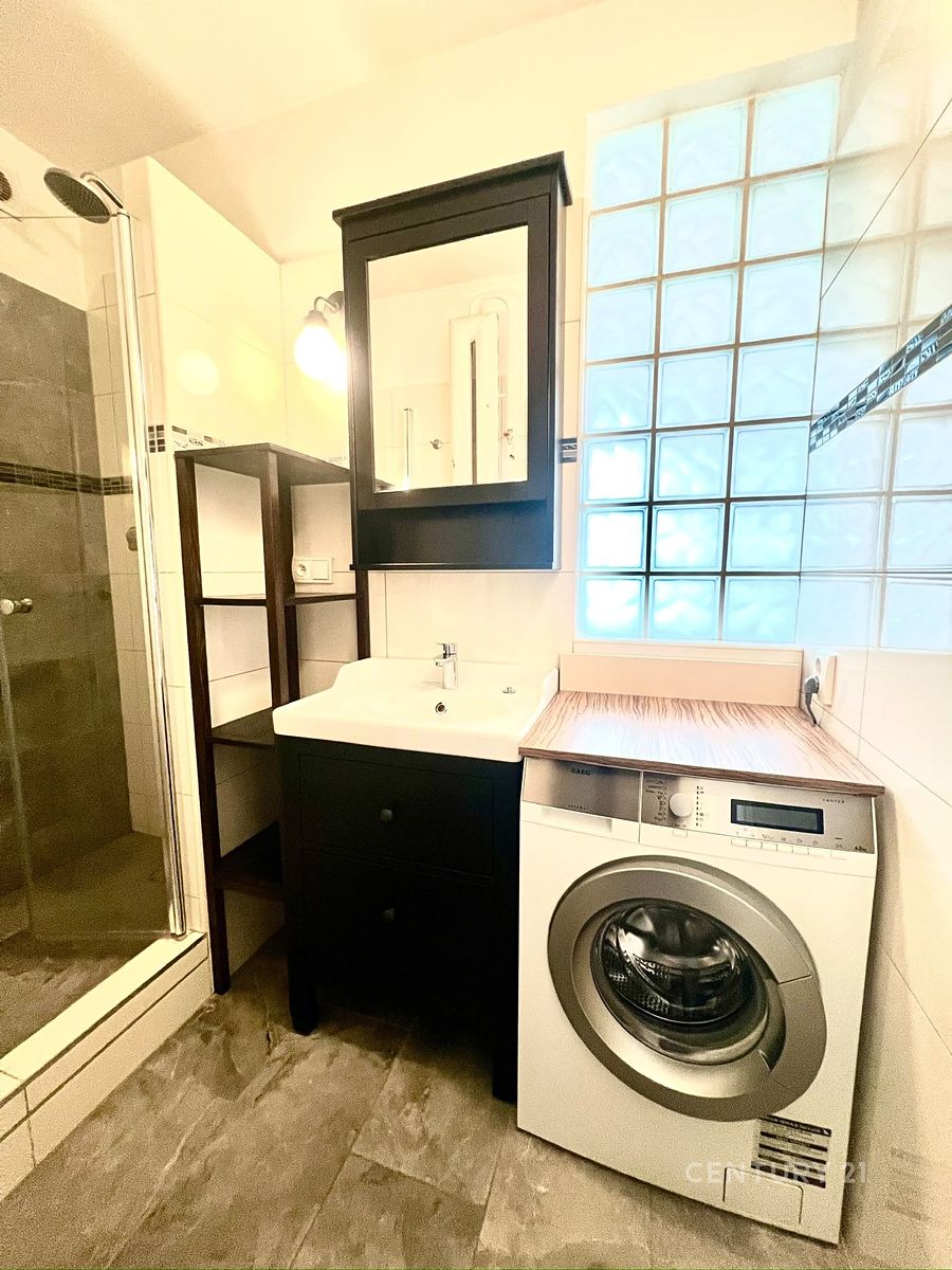 Pronájem bytu 2+1 50 m² – fotografie 4