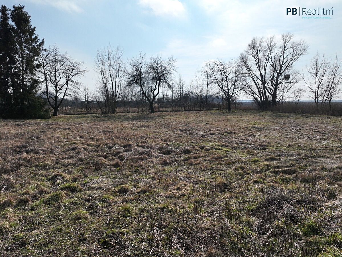 Prodej stavebního pozemku 1185 m² – fotografie 3