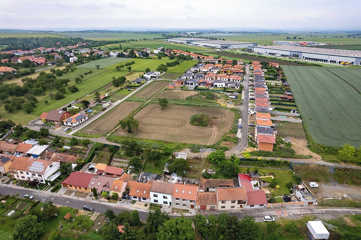 Prodej stavebního pozemku 624 m², Syrovice – fotka 1 z 3