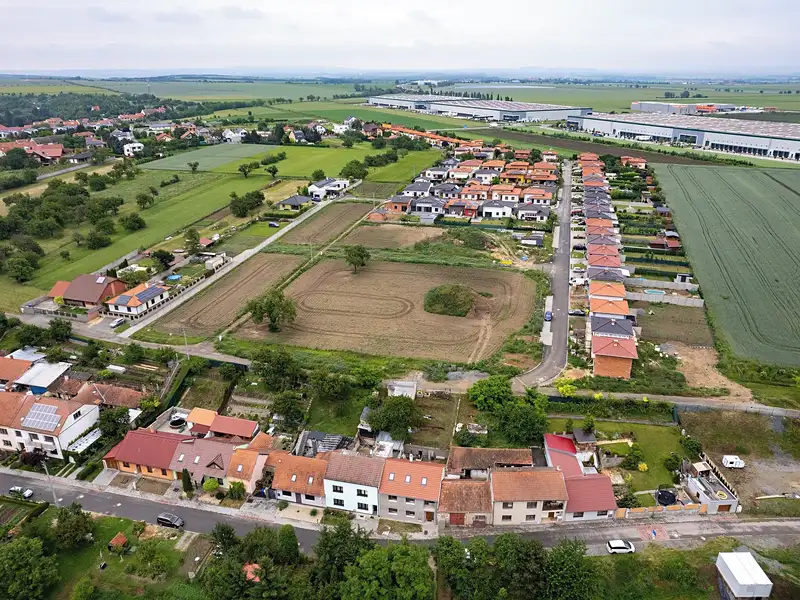 Prodej stavebního pozemku 624 m², Syrovice – náhled fotky 1