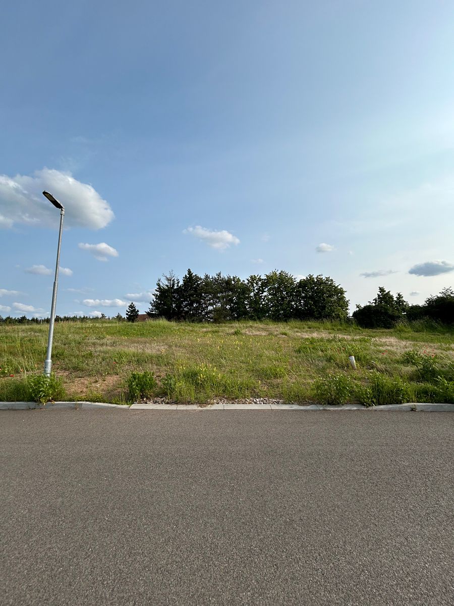 Prodej stavebního pozemku 892 m² – fotografie 5
