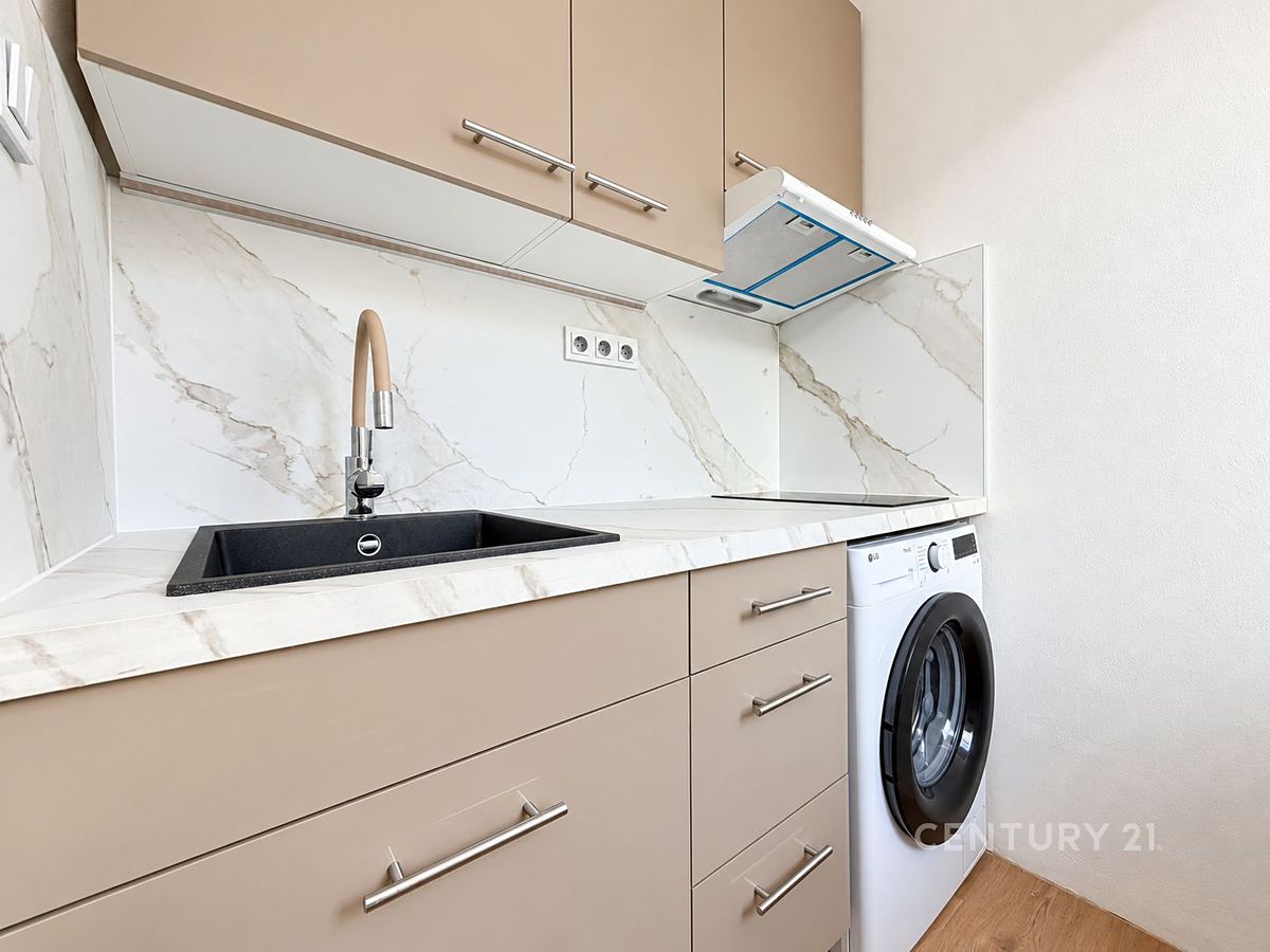 Pronájem bytu 1+kk 27 m²
